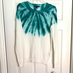 NWT. Sweater. Size XS